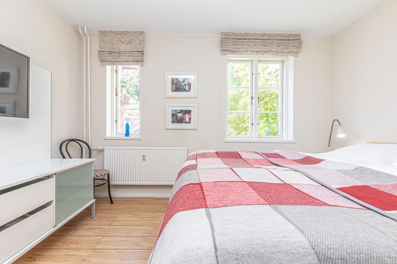Fewo1846 - Gerty Molzen - Komfortable 2-Zimmer-Wohnung Mit Terrasse Im Stadtzentrum Flensburg Bagian luar foto